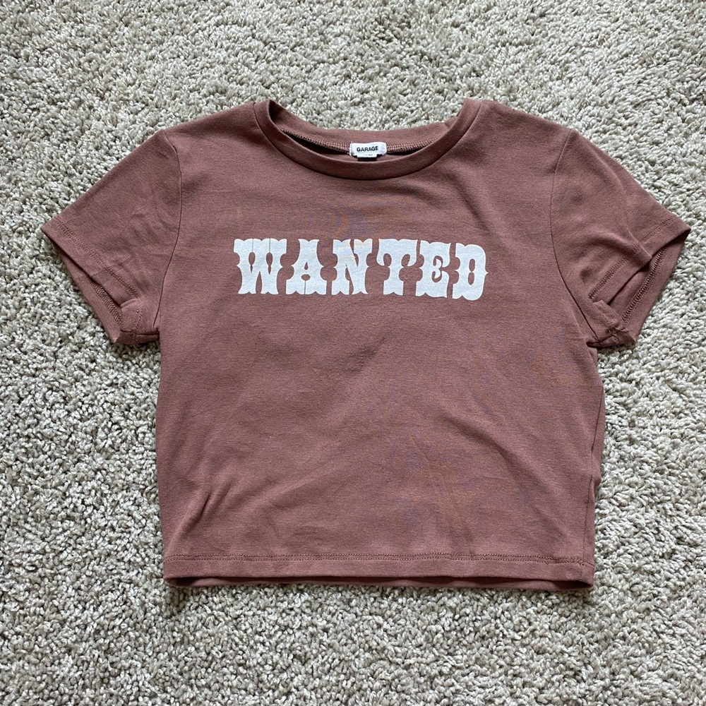 “Wanted” crop top